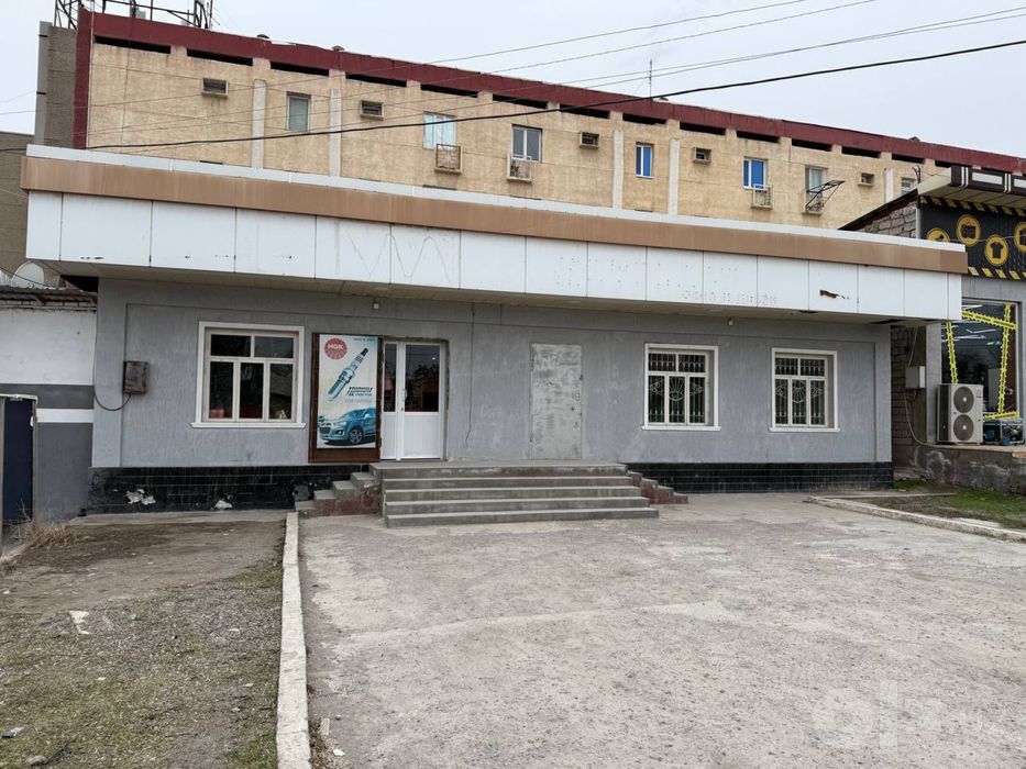Сдается в аренду коммерческое помещение в самом центре Чирчика