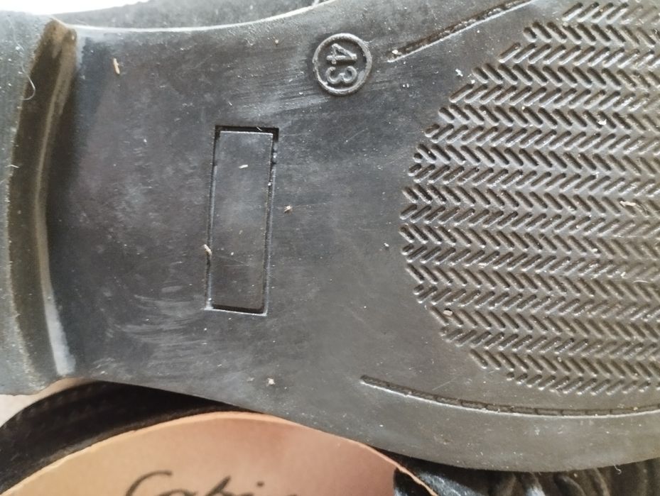 Обувки от велур 43 номер