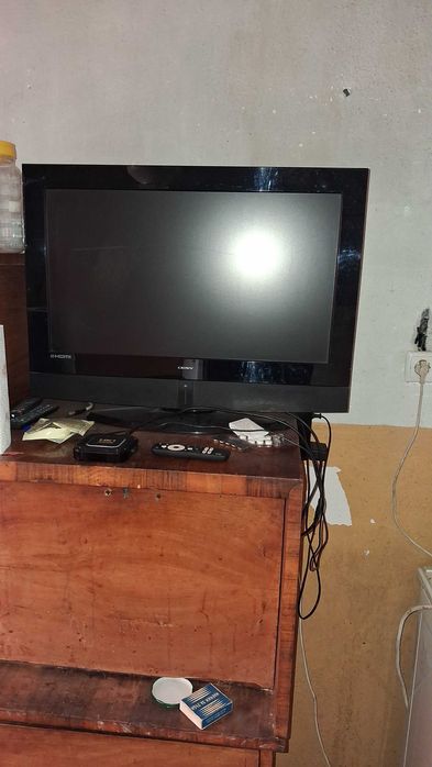 Телевизор TFT CROWN 22"