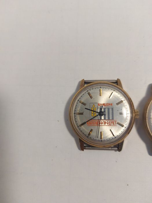 Наручные часы механика.