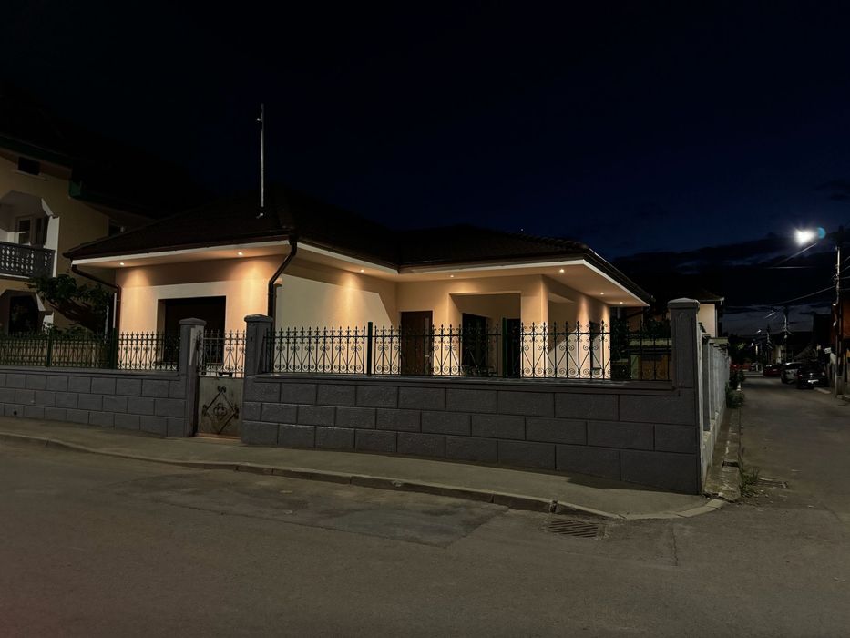 Casa de inchiriat