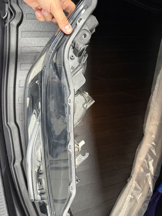 Фара правая камри 80