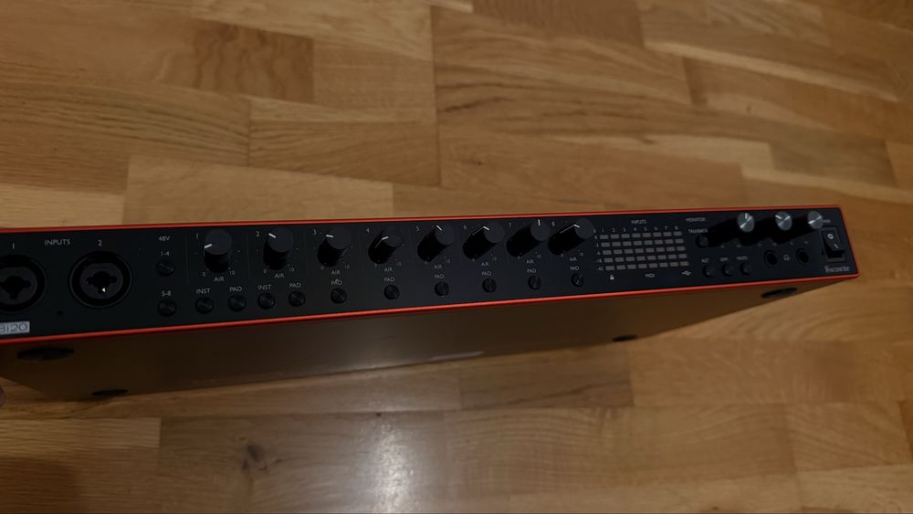 focusrite scarlett 2i2 second hand si noi de vanzare • Anunturi