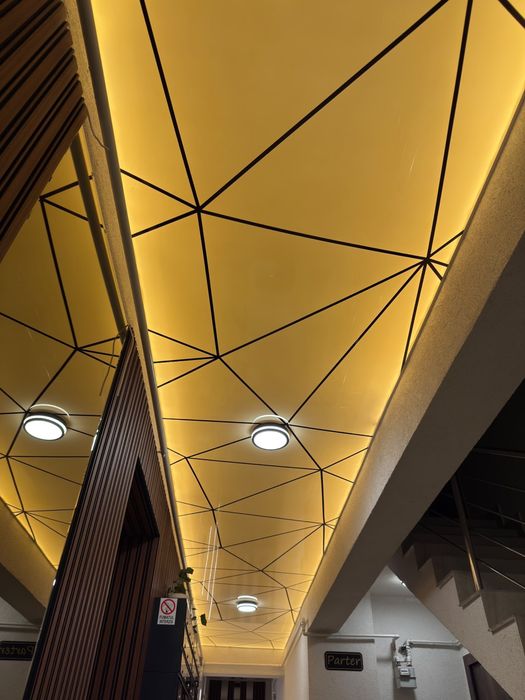 Tavane extensibile barisol cu iluminare LED