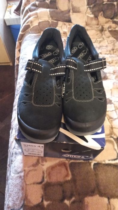 Pantofi de protectie  cu bombeu, ESD - Marimea 44