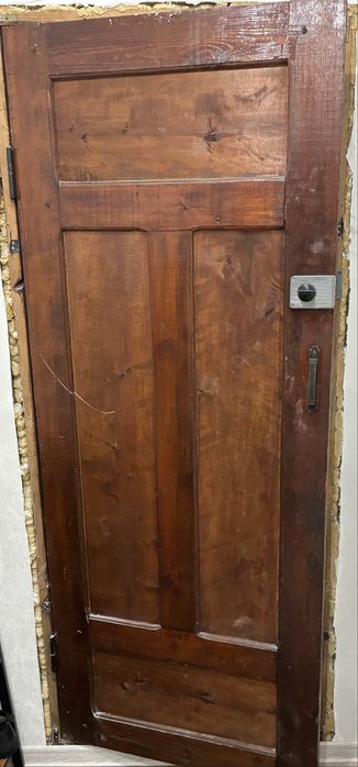 продам дверь для подъезда внутренняя и для комнат