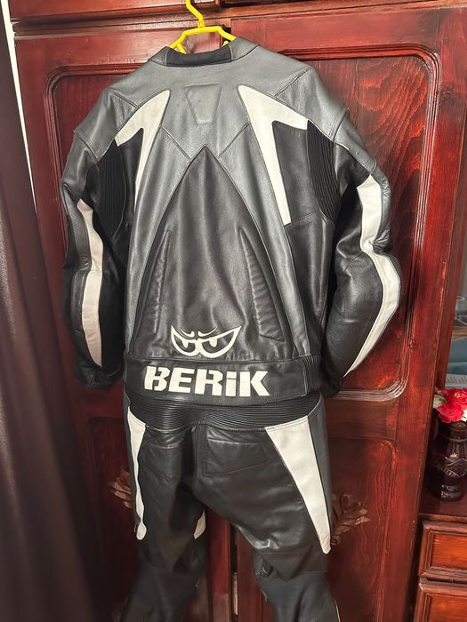 Costum moto BERIK