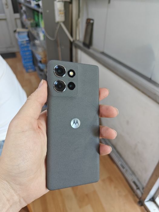 Motorola edge 50 12/512гб