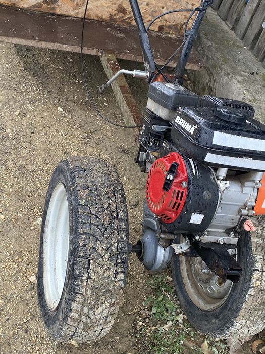 Motocultor de vînzare se vinde foarte urgent pret 2000
