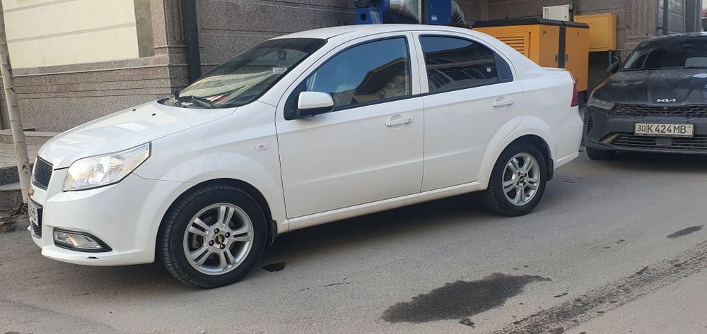 Chevrolet nexia 3 avtomat