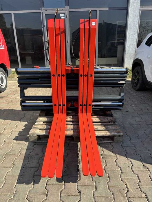 Atasament Stivuitor Triplu Palet Durwen An fabricație: 2009