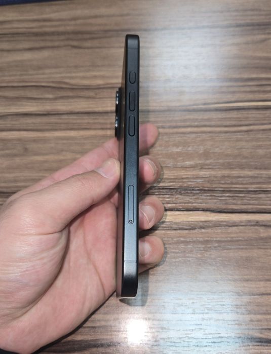 Продам IPhone 16 128 gb