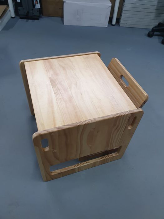 Set masă și scaun reglabil pentru copii între 1 și 4 ani