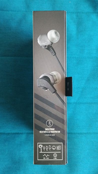 Продавам слушалки JBL