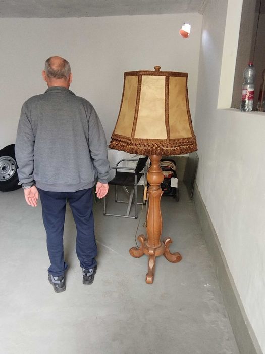 Масивна дървена лампа 170/180 см