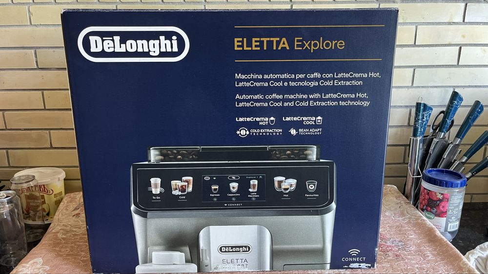 Кофемашина Delonghi Eletta Explore wifi connect. Новый