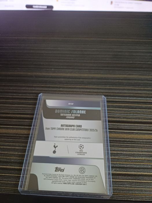 Dominic Solanke base autograph