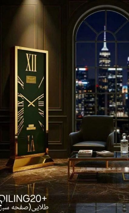 Напольные часы, известные также как часы с боем, традиционно символизи