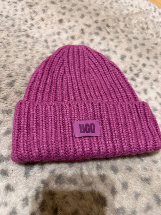 UGG дамска зимна шапка