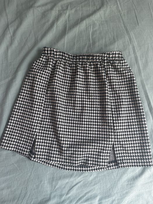 Къса пола от плат