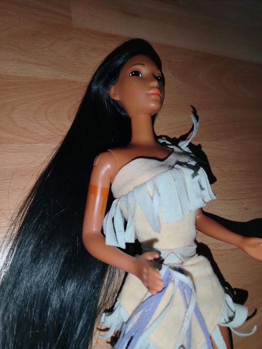 Papusa Pocahontas 45 cm, gen Barbie, Disney