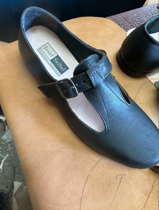 Скарпини и цървули