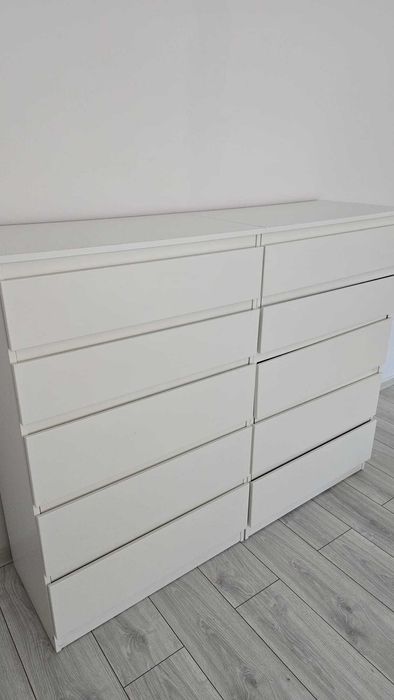 Comodă albă modernă cu 8 sertare – foarte spațioasă