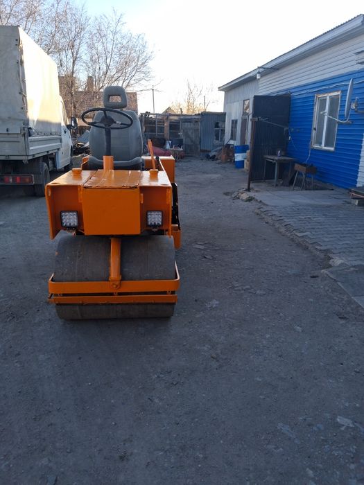 Аренда каток тротуарный