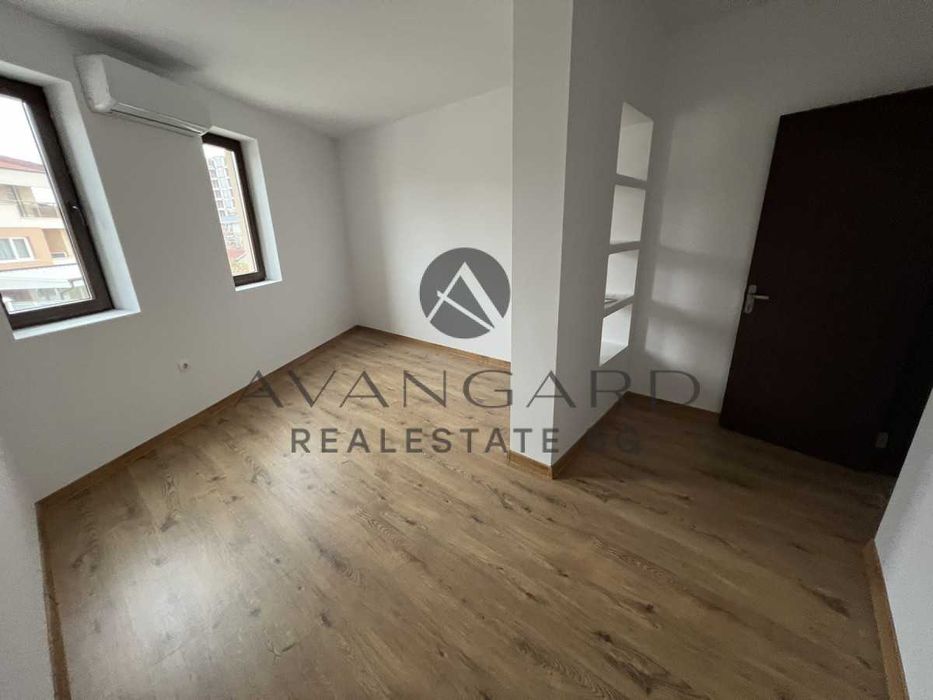 Продава се Четиристаен апартамент в Пловдив, Христо Смирненски - 313 кв.м за 814 €/кв.м - Снимка #11