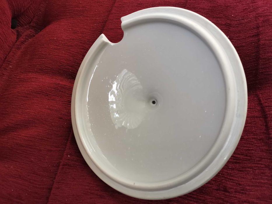 Капак за супник за допълване на сервиз