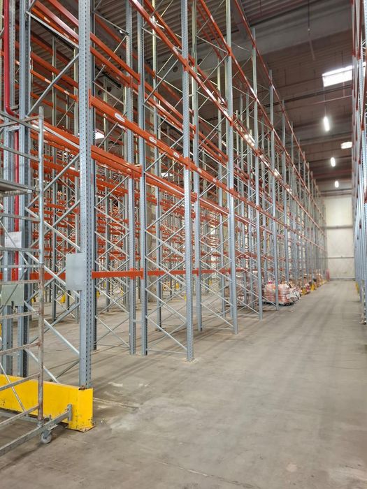 Rafturi metalice industriale reglabile