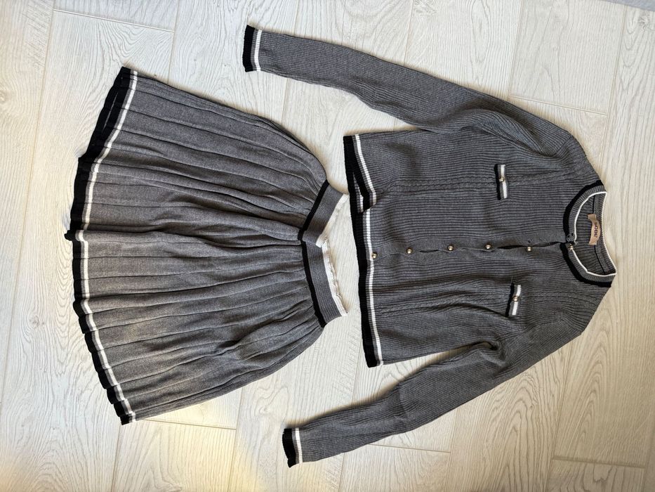 Комплект - пола и блуза