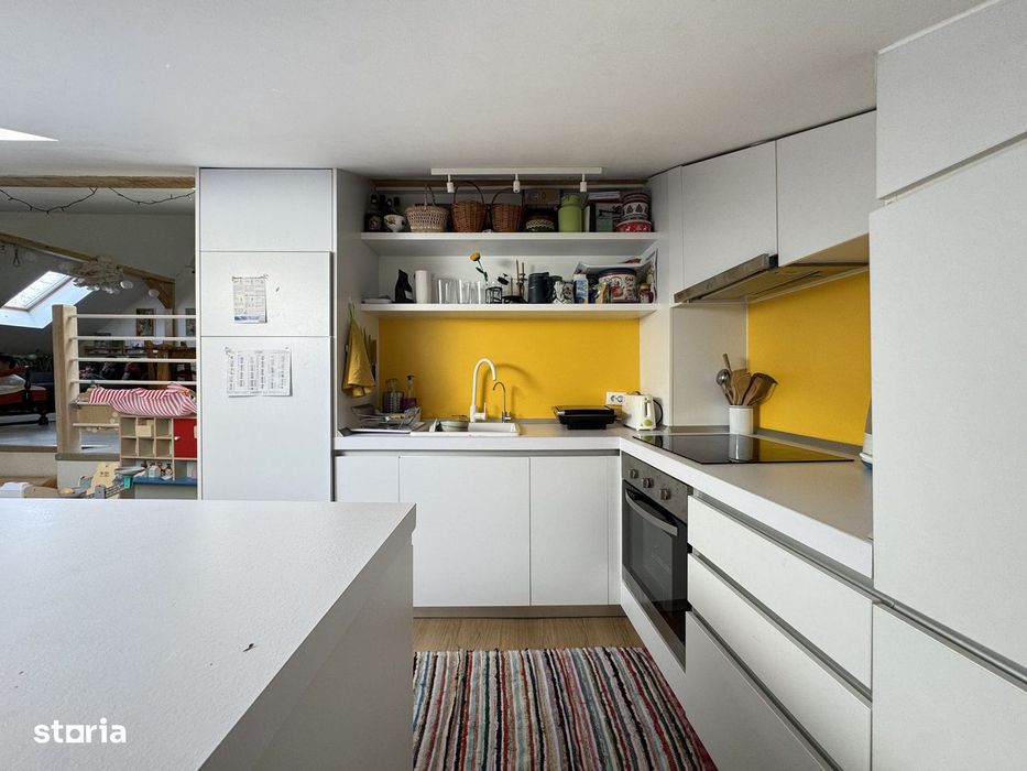 Casă de vânzare spațiu comercial sau casă de locuit in zona centrala