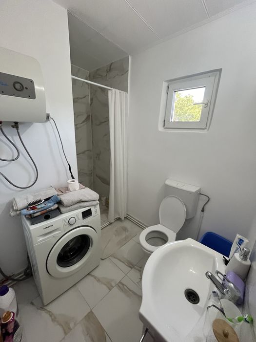 De vanzare apartament 2 camere Ghioroc