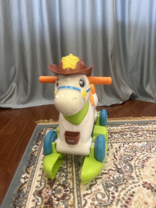 Лошадка качалка Chicco baby rodeo