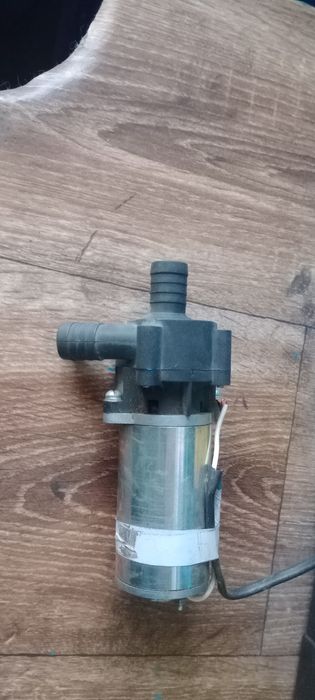 Продам насос помпа