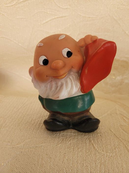 Продам садовые фигурки