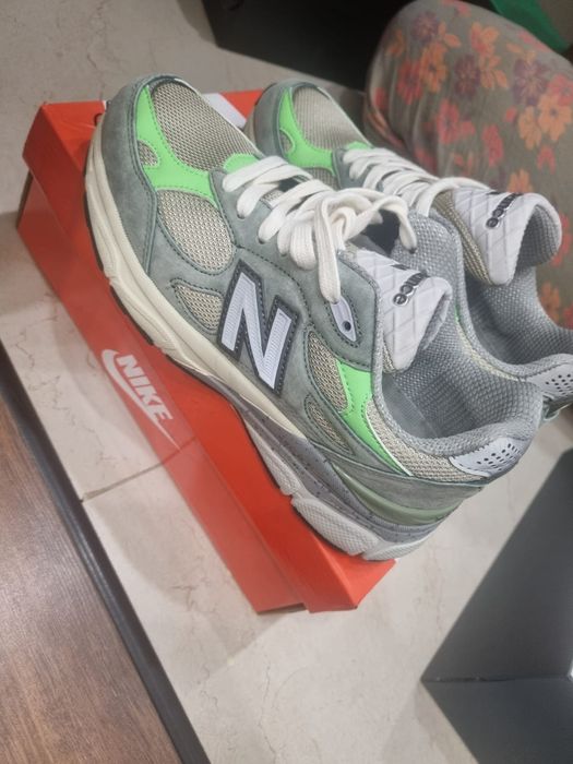 Продам кроссовки