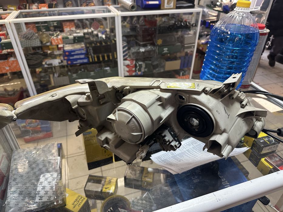 Фары Camry 40 оригинал