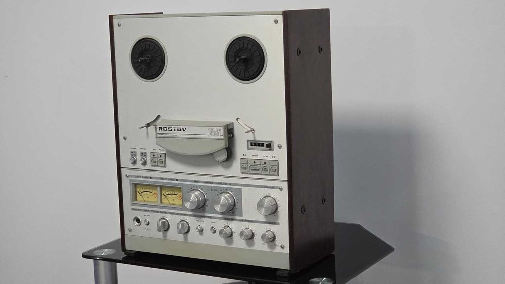 Magnetofon Rostov 105 S1  si Rostov 105