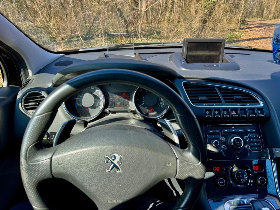 Peugeot 3008 4x4 Hibrid HY4