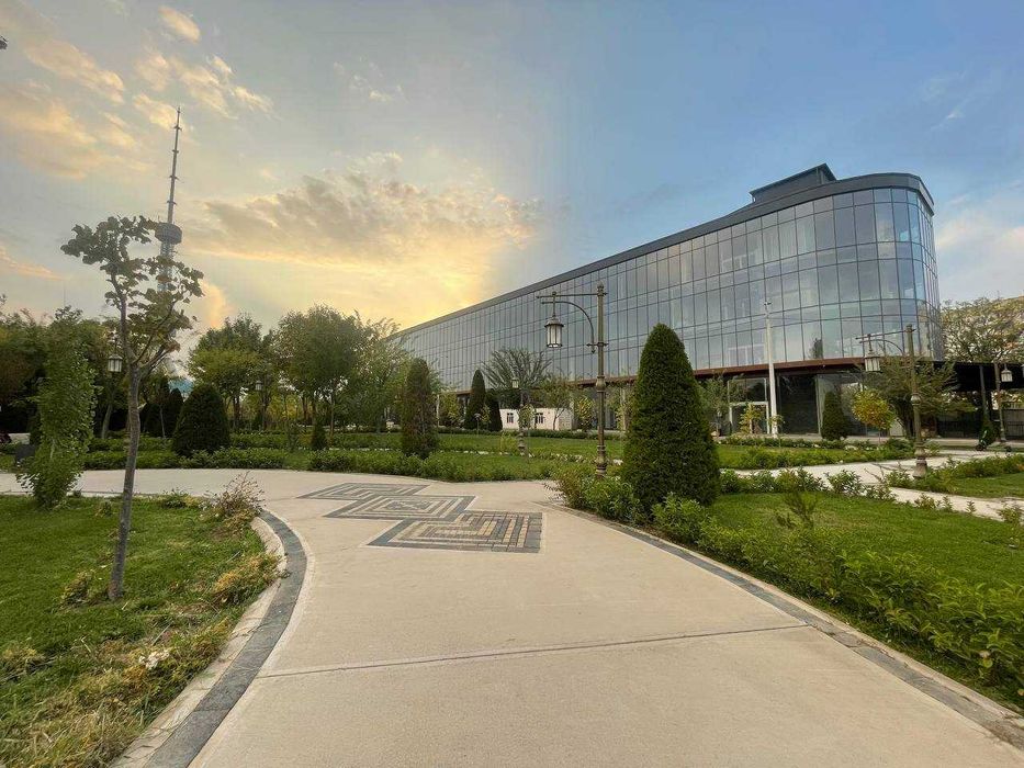 Продаётся шикарное современное 4-х этажное здание