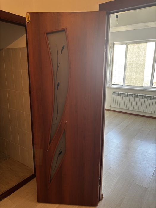 Межкомнатные двери 70×200 см — 2 шт.