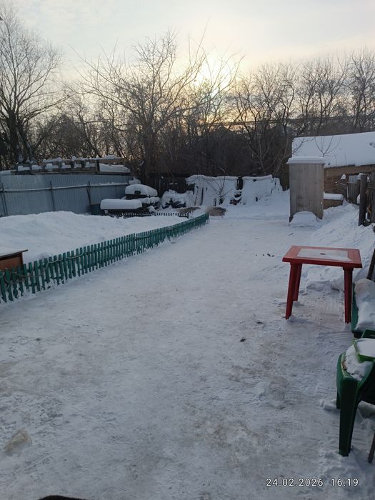 Продам дом в рабочем дом на два хозяина