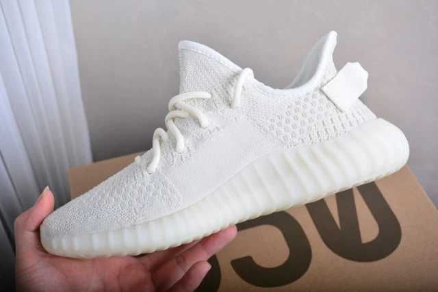 #BLACKFRIDAY Yeezy Boost 350 V2 'Bone'