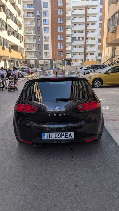 SEAT Leon 2011 — imagine 4