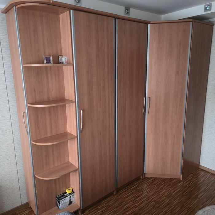 Шкаф в спальню,  угловой