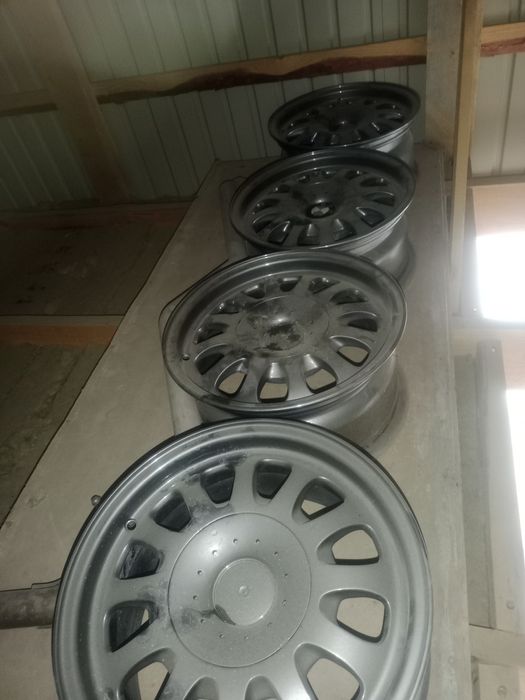 Продам диски r15 BMW