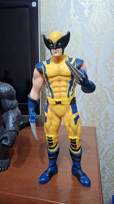 Игрушка герои оригинал за всё 30$