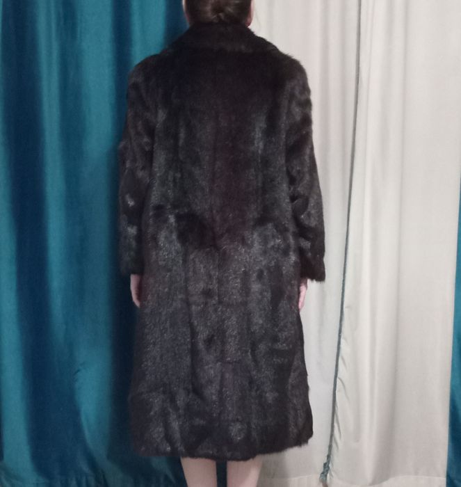 Продам норковую шубу